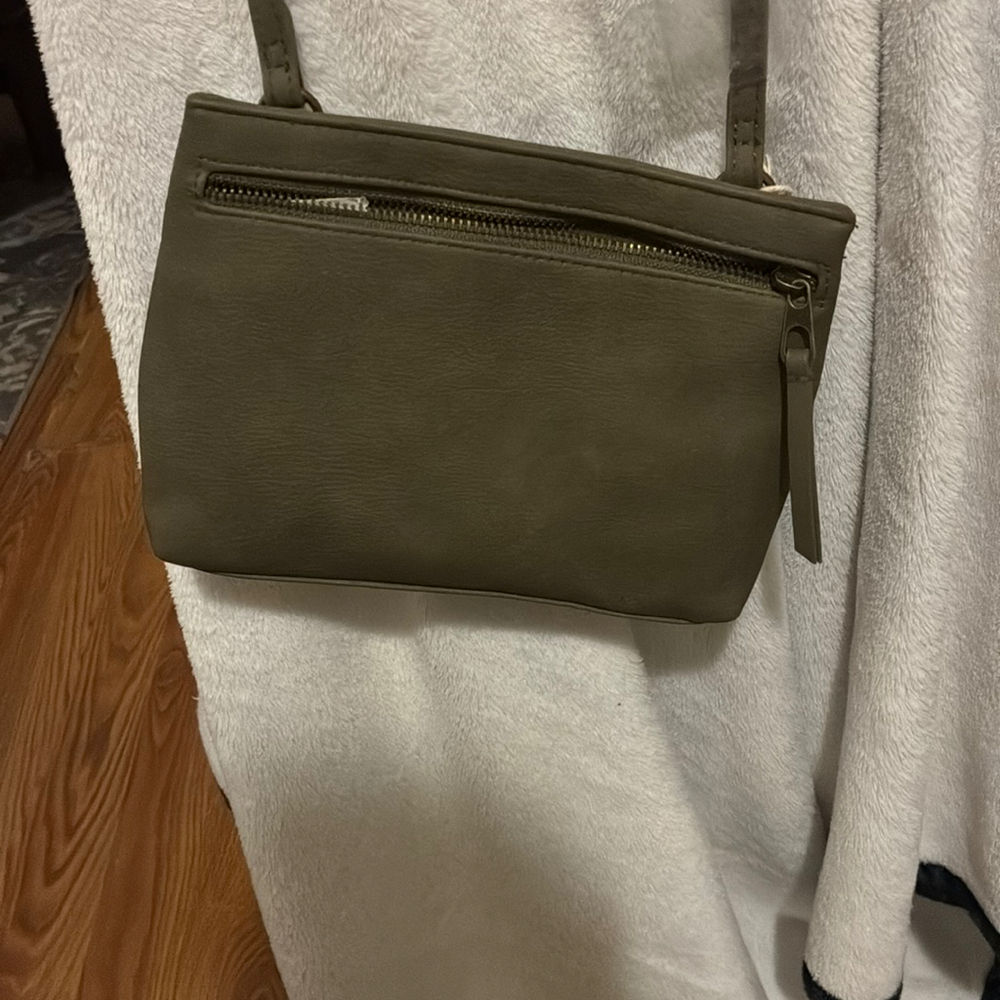 Universal Thread Olive Green Crossbody Wristlet
